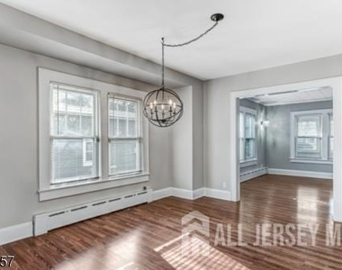 158 Stout Avenue - Photo Thumbnail 12
