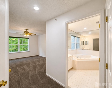 207 Prestwick Way - Photo Thumbnail 10