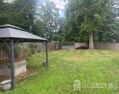 16 Wakefield Drive - Photo Thumbnail 22