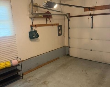 16 Wakefield Drive - Photo Thumbnail 10