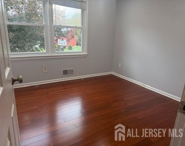 16 Wakefield Drive - Photo Thumbnail 20