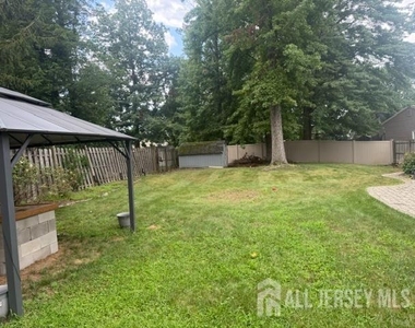 16 Wakefield Drive - Photo Thumbnail 23