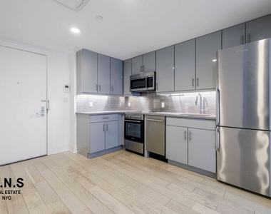 531 W 159th Street - Photo Thumbnail 2