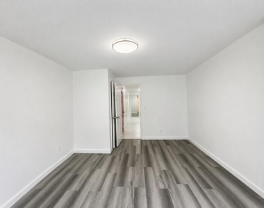 87 Clinton Street - Photo Thumbnail 4