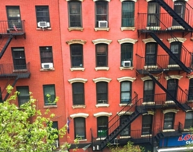 87 Clinton Street - Photo Thumbnail 11