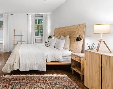 115 South Street - Photo Thumbnail 2