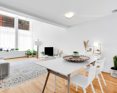 121 W 19th Street - Photo Thumbnail 1