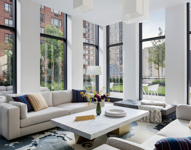 15 W 61st Street - Photo Thumbnail 29