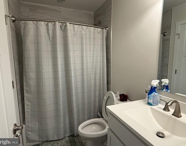 353 Huntwellwest Boulevard - Photo Thumbnail 10