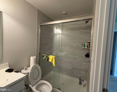 353 Huntwellwest Boulevard - Photo Thumbnail 9