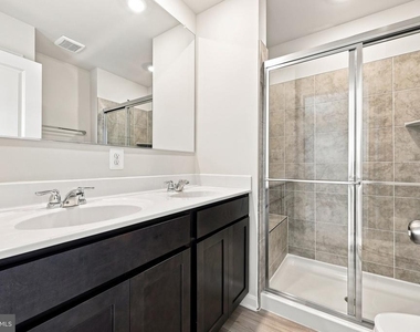432 Seeback Dr - Photo Thumbnail 25