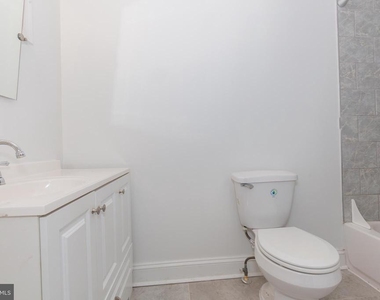 212 W Burke Street - Photo Thumbnail 5