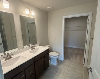 4347 Southerby Drive - Photo Thumbnail 16