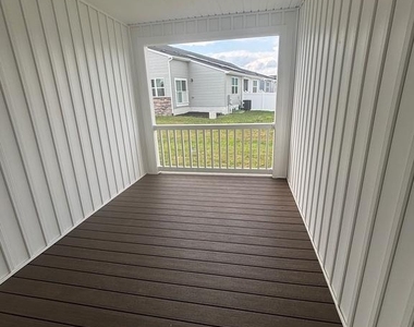 4347 Southerby Drive - Photo Thumbnail 12