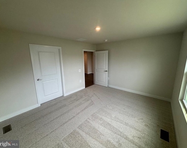 4347 Southerby Drive - Photo Thumbnail 15