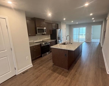 4347 Southerby Drive - Photo Thumbnail 5
