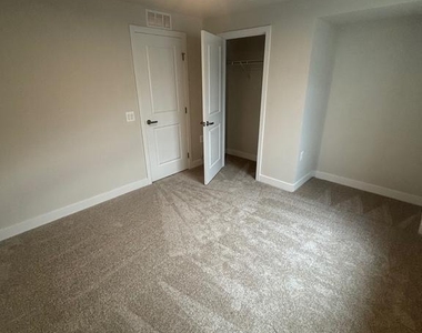 4347 Southerby Drive - Photo Thumbnail 33