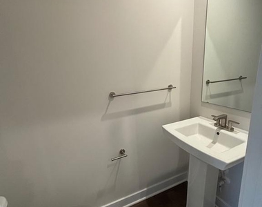 4347 Southerby Drive - Photo Thumbnail 10