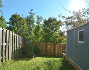 2454 Battery Hill Circle - Photo Thumbnail 9