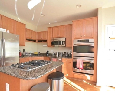 2454 Battery Hill Circle - Photo Thumbnail 3