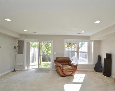 2454 Battery Hill Circle - Photo Thumbnail 10