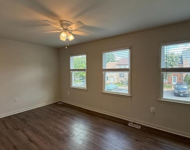 2015 Mayflower Drive - Photo Thumbnail 6
