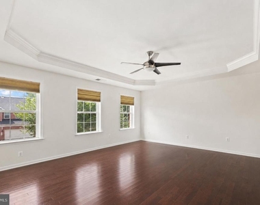 16355 Boatswain Circle - Photo Thumbnail 10
