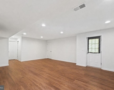 16355 Boatswain Circle - Photo Thumbnail 20