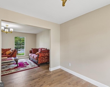 3504 Lacrosse Court - Photo Thumbnail 15