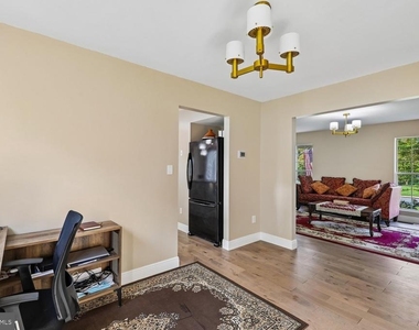 3504 Lacrosse Court - Photo Thumbnail 14