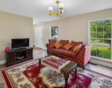 3504 Lacrosse Court - Photo Thumbnail 10