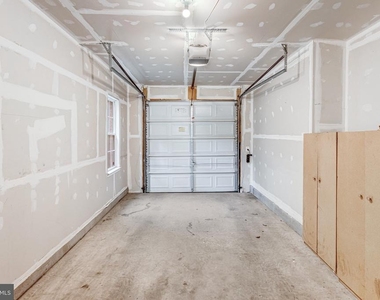 15072 Leicestershire Street - Photo Thumbnail 25