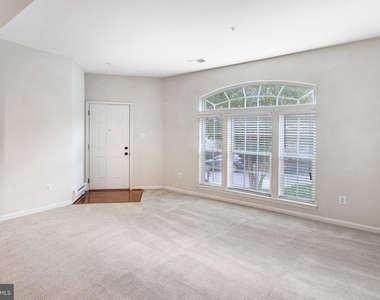 15072 Leicestershire Street - Photo Thumbnail 10