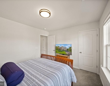 9405 Lomax Forest Drive - Photo Thumbnail 32