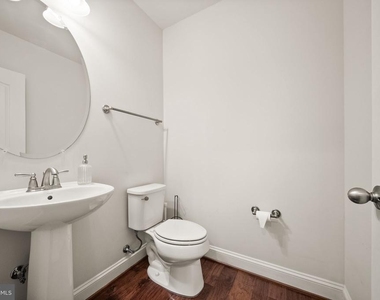 9405 Lomax Forest Drive - Photo Thumbnail 19