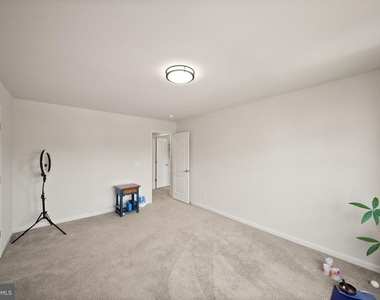 9405 Lomax Forest Drive - Photo Thumbnail 27