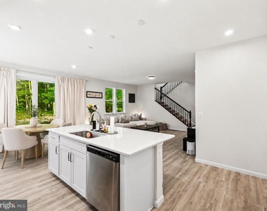 2848 White Tail Drive - Photo Thumbnail 11