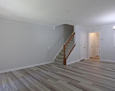 21783 Baldwin Square - Photo Thumbnail 9