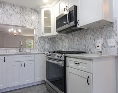 21783 Baldwin Square - Photo Thumbnail 2