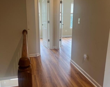 25550 Feltre Terrace - Photo Thumbnail 14