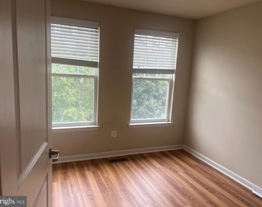 25550 Feltre Terrace - Photo Thumbnail 17