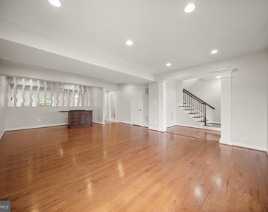 42532 Rowderbury Square - Photo Thumbnail 7