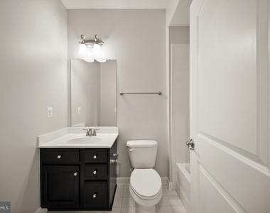 42532 Rowderbury Square - Photo Thumbnail 9