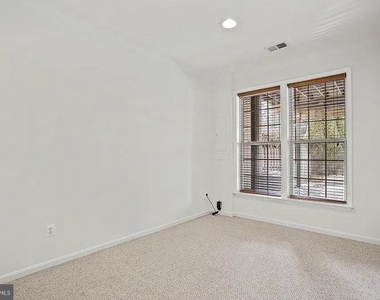 24689 Siltstone Square - Photo Thumbnail 23