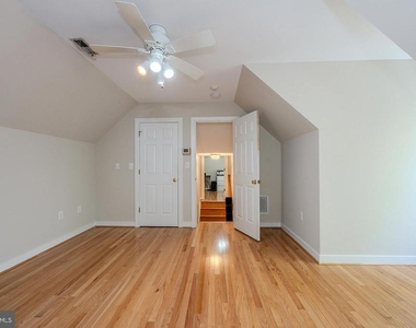 18224 Green Boulevard - Photo Thumbnail 30
