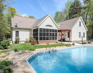 18224 Green Boulevard - Photo Thumbnail 60