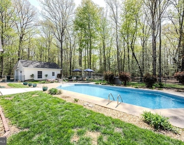 18224 Green Boulevard - Photo Thumbnail 40