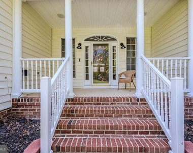 18224 Green Boulevard - Photo Thumbnail 1