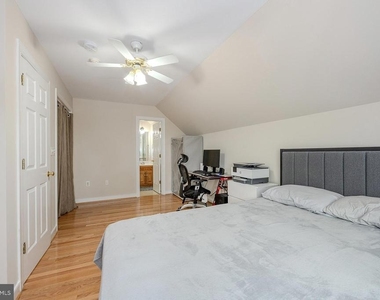 18224 Green Boulevard - Photo Thumbnail 27