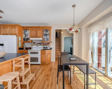 18224 Green Boulevard - Photo Thumbnail 17